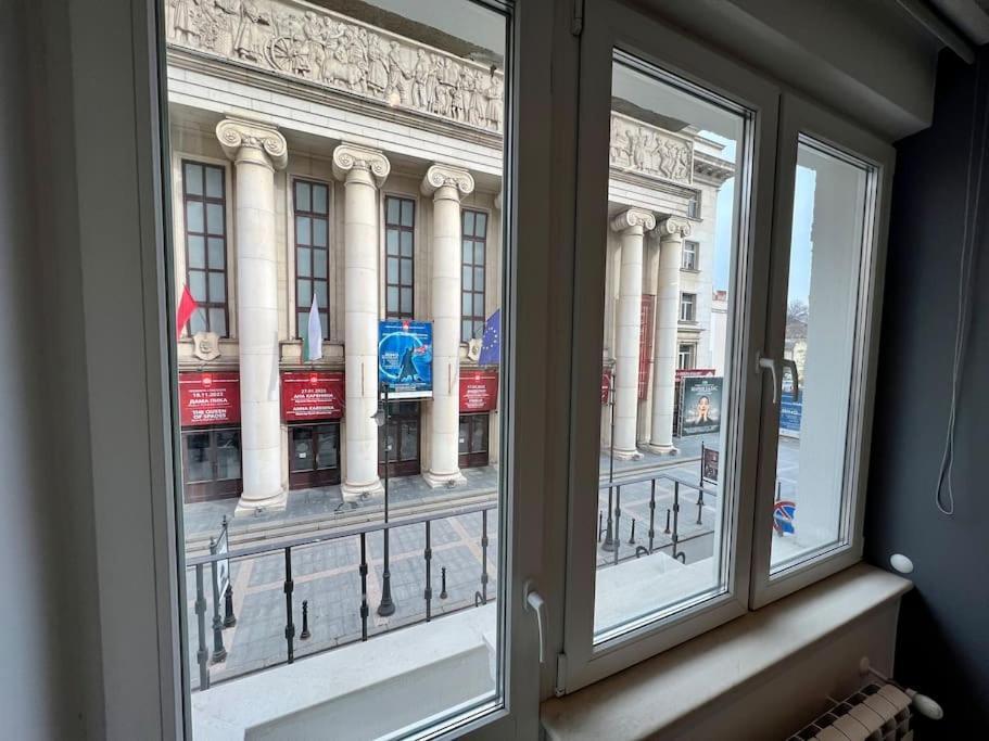 Location ! Opera View Next To Alexander Nevsky Cathedral Apartament *